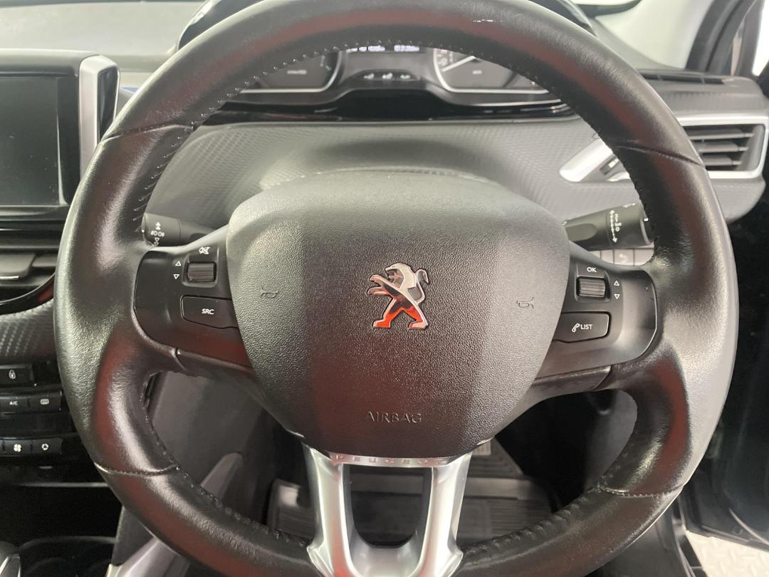 Photo '27' of Peugeot 2008 Photo '27' of Peugeot 2008