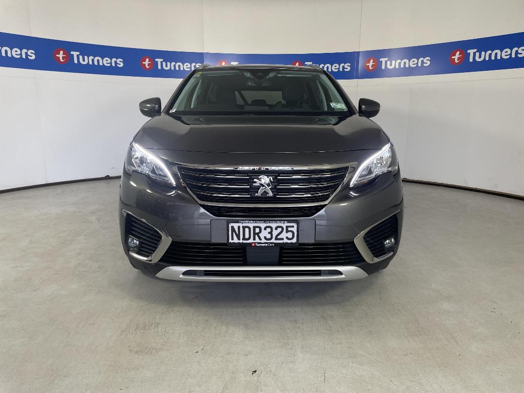 Photo '2' of Peugeot 5008