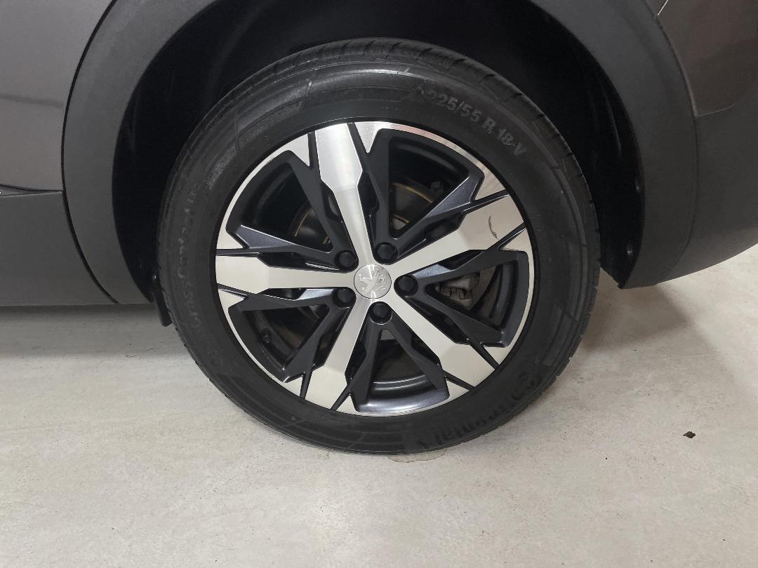 Photo '11' of Peugeot 5008