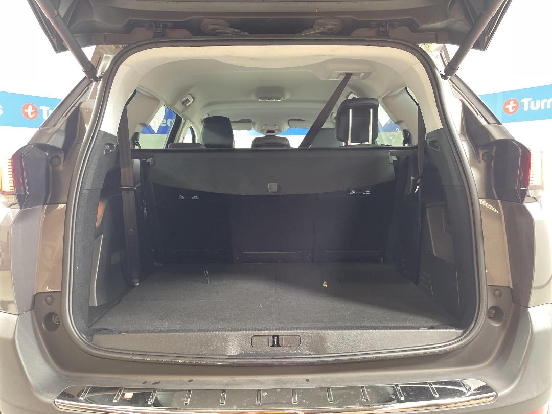 Photo '14' of Peugeot 5008