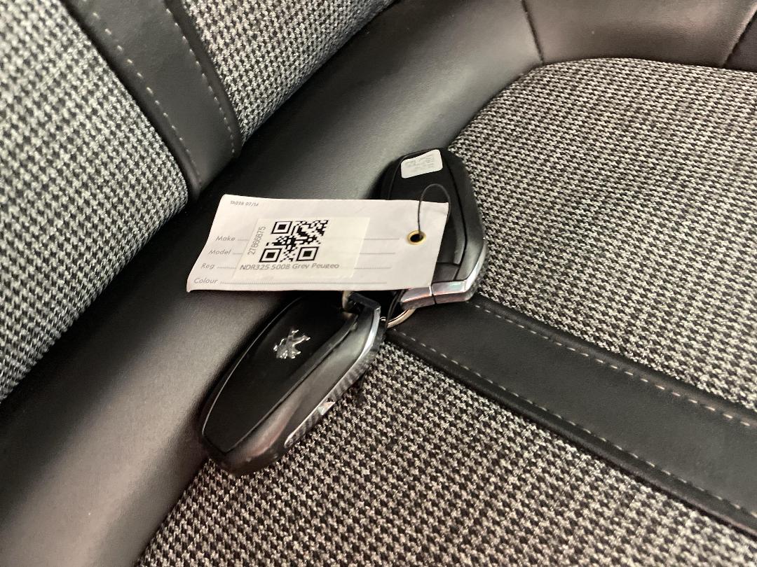 Photo '22' of Peugeot 5008