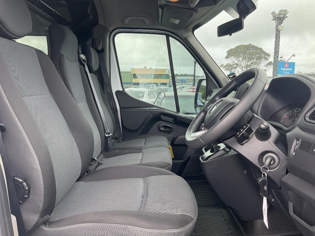 Photo '16' of Renault Master Photo '16' of Renault Master