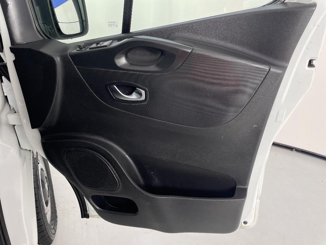 Photo '15' of Renault Trafic