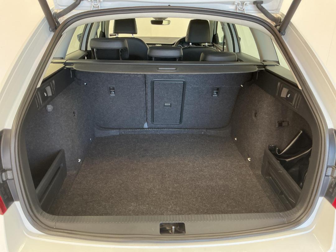 Photo '14' of Skoda Octavia Photo '14' of Skoda Octavia