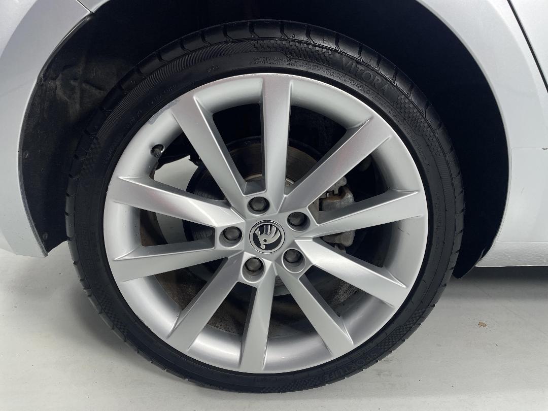 Photo '12' of Skoda Octavia Photo '12' of Skoda Octavia