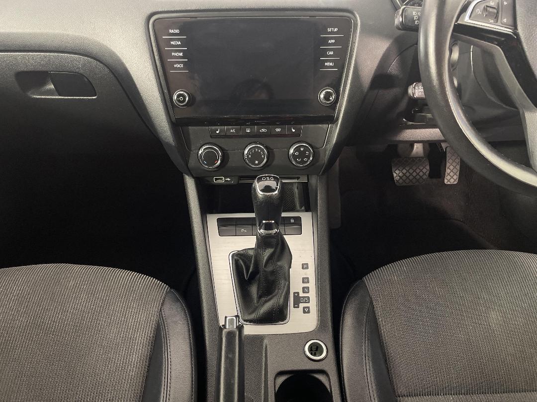 Photo '18' of Skoda Octavia Photo '18' of Skoda Octavia