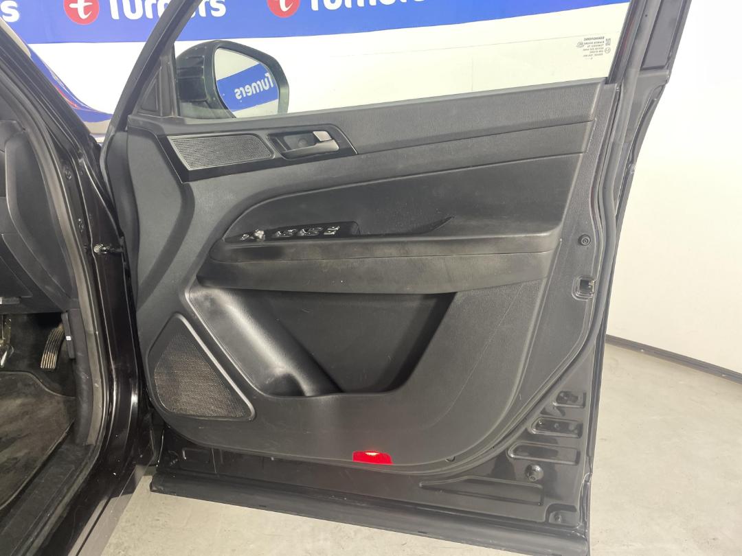 Photo '16' of Ssangyong Rhino