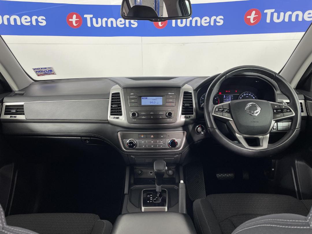 Photo '17' of Ssangyong Rhino