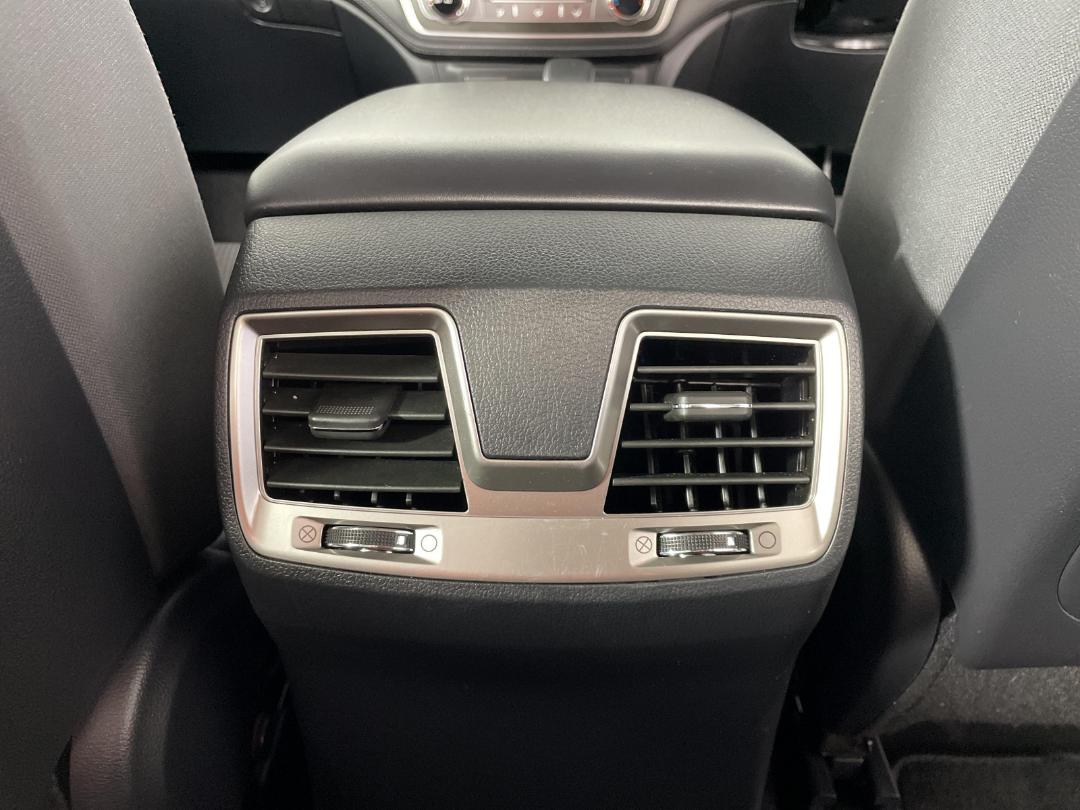 Photo '31' of Ssangyong Rhino