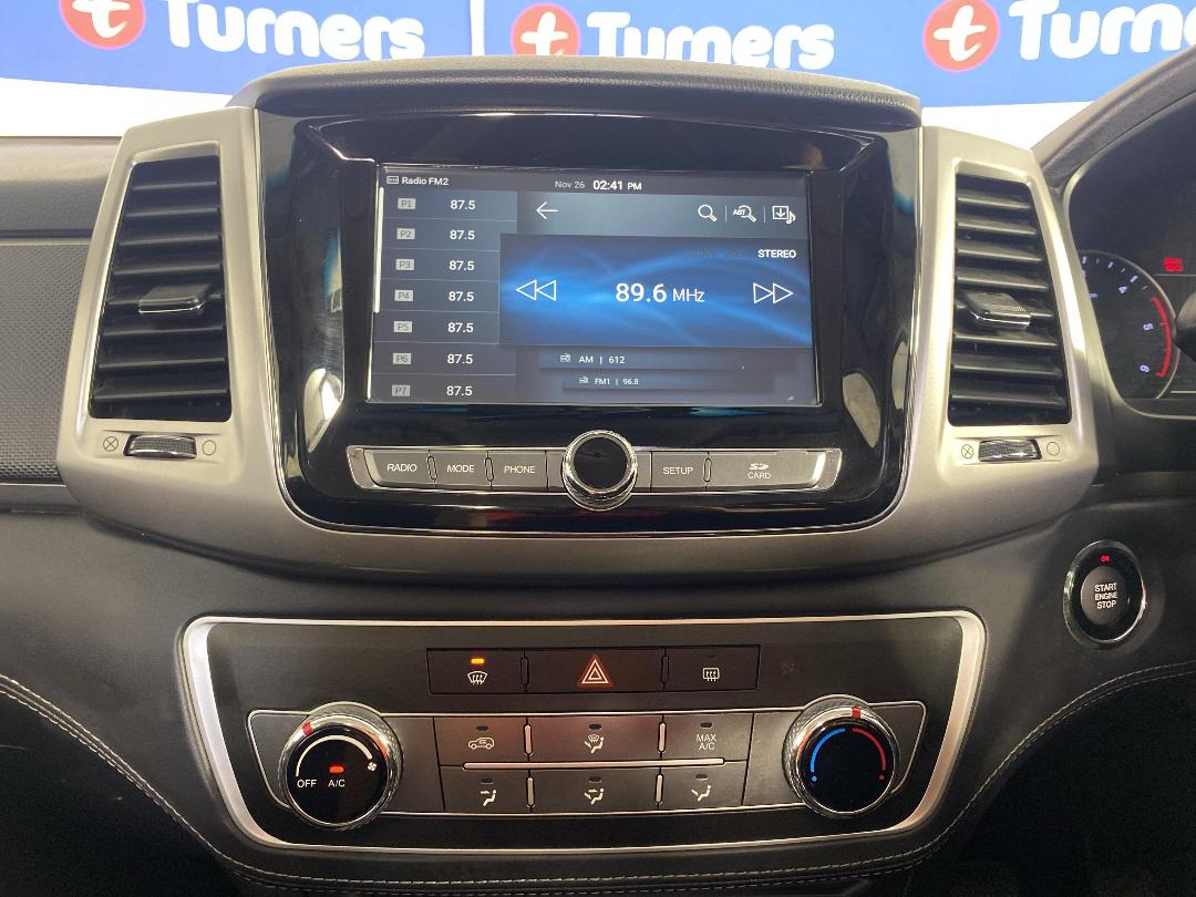 Photo '18' of Ssangyong Rhino