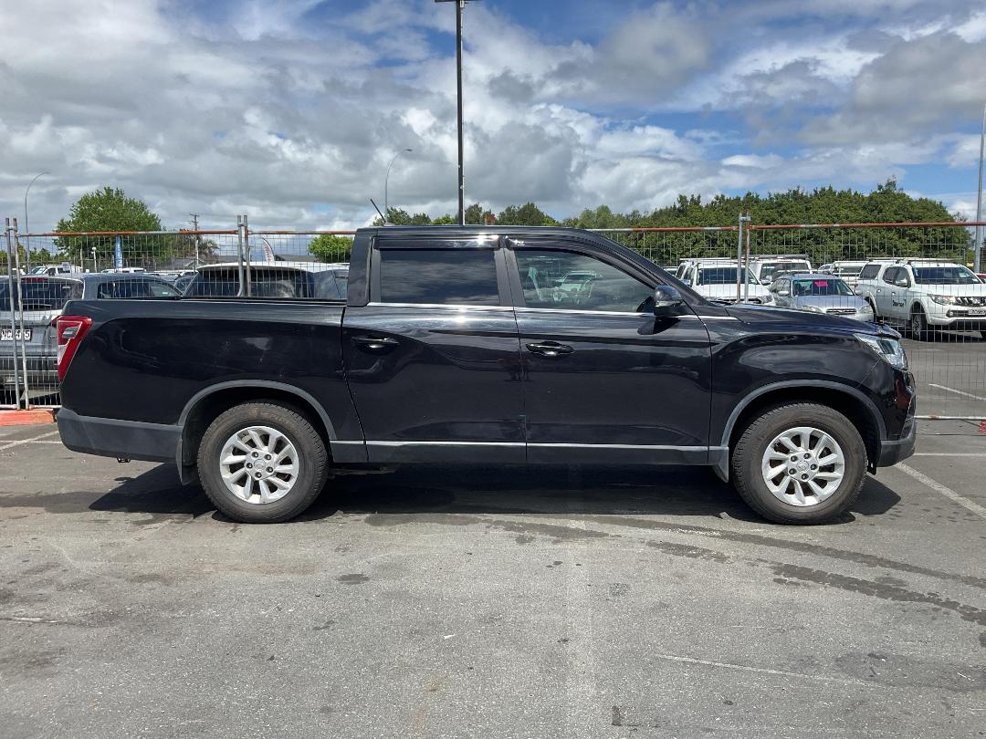 Photo '6' of Ssangyong Rhino XL D Auto 4WD Photo '6' of Ssangyong Rhino XL D Auto 4WD