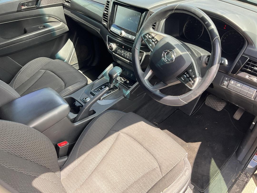 Photo '8' of Ssangyong Rhino XL D Auto 4WD Photo '8' of Ssangyong Rhino XL D Auto 4WD