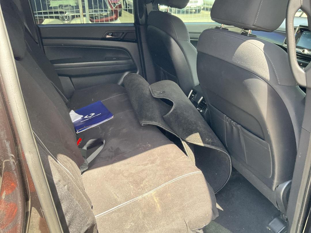 Photo '13' of Ssangyong Rhino XL D Auto 4WD Photo '13' of Ssangyong Rhino XL D Auto 4WD