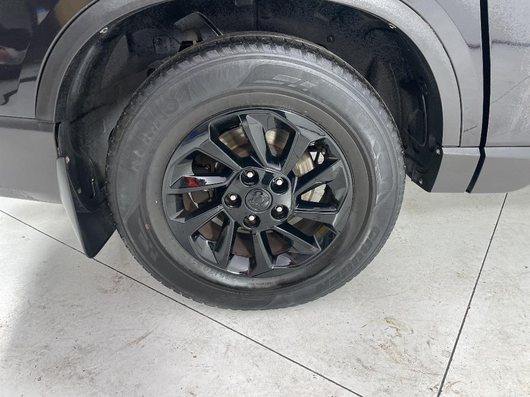 Photo '12' of Ssangyong Rhino