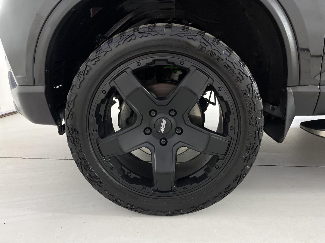 Photo '10' of Ssangyong Rhino