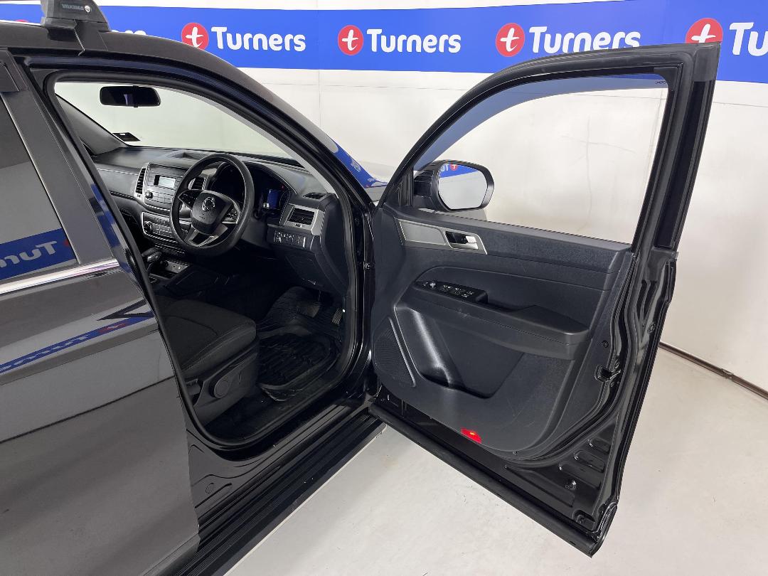 Photo '15' of Ssangyong Rhino