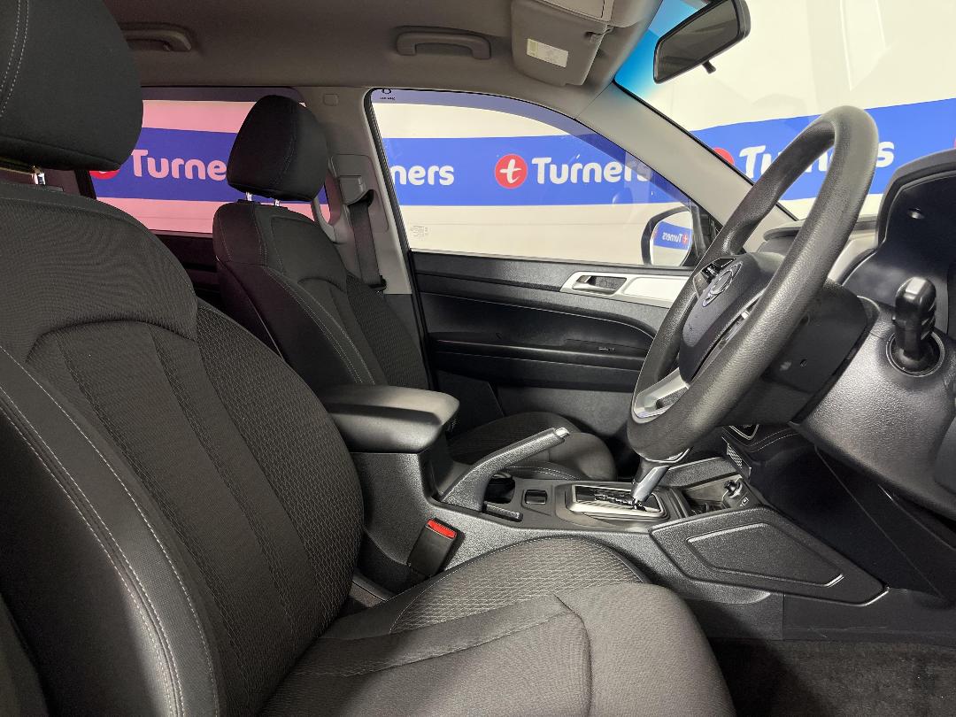 Photo '16' of Ssangyong Rhino