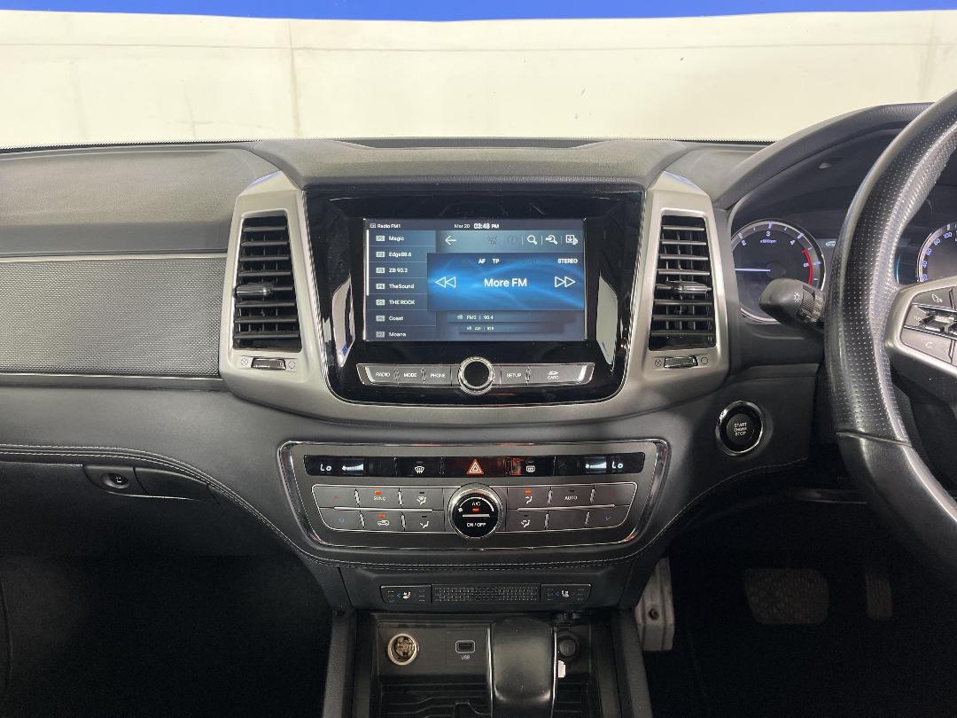 Photo '18' of Ssangyong Rhino Photo '18' of Ssangyong Rhino