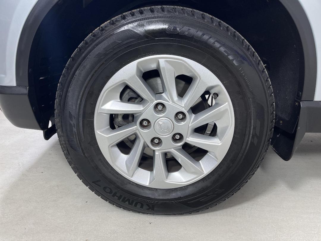 Photo '10' of Ssangyong Rhino