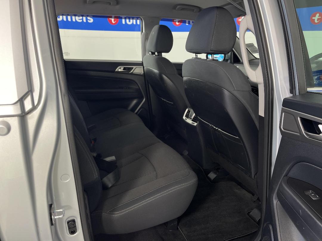 Photo '20' of Ssangyong Rhino