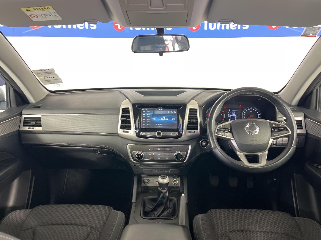 Photo '17' of Ssangyong Rhino