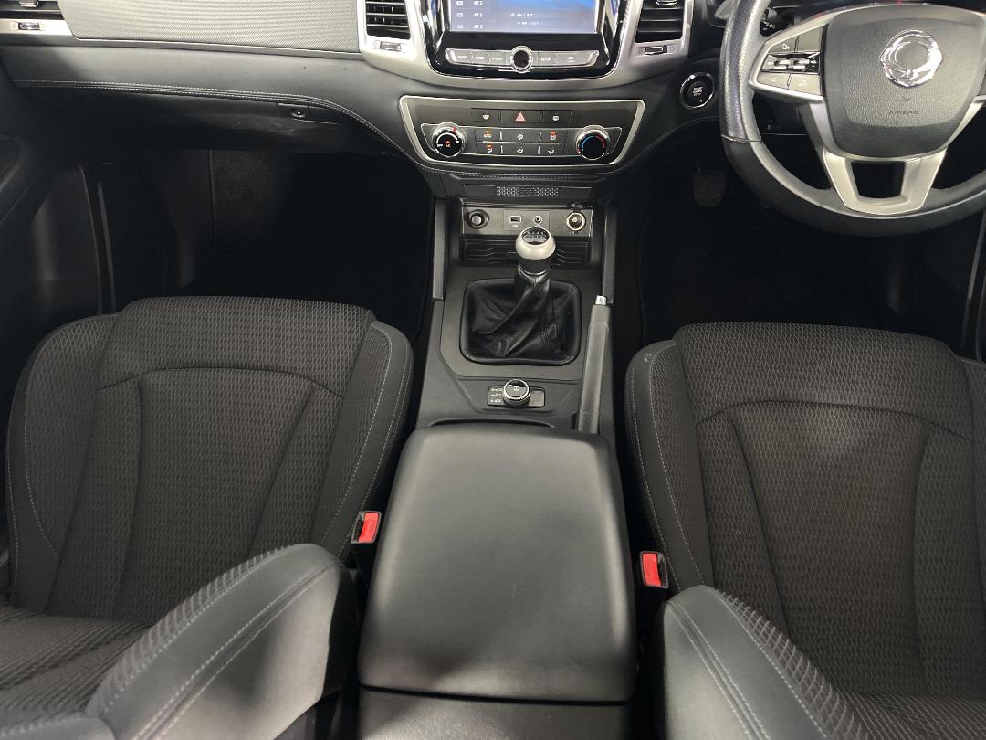 Photo '18' of Ssangyong Rhino