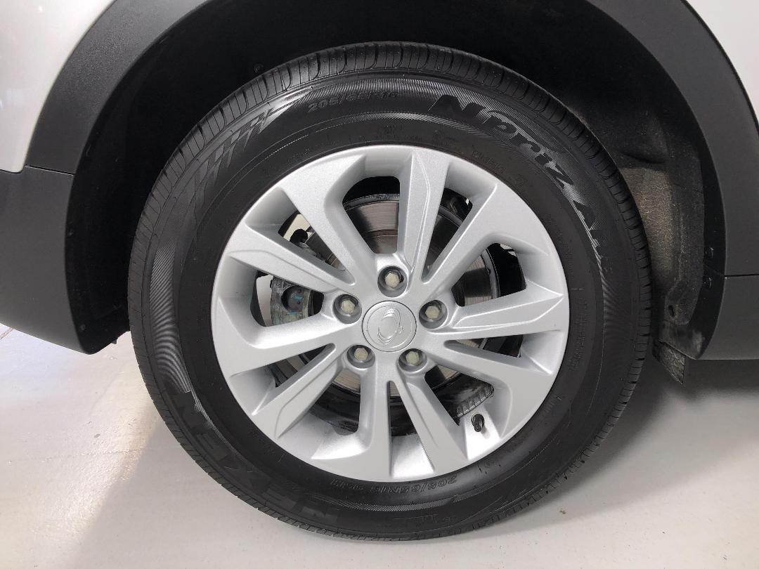 Photo '12' of Ssangyong Tivoli Photo '12' of Ssangyong Tivoli