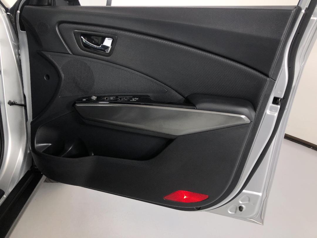 Photo '15' of Ssangyong Tivoli Photo '15' of Ssangyong Tivoli