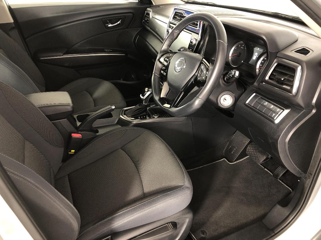 Photo '16' of Ssangyong Tivoli Photo '16' of Ssangyong Tivoli