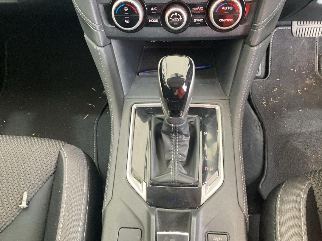 Photo '13' of Subaru Impreza 2.0 Sport SLT