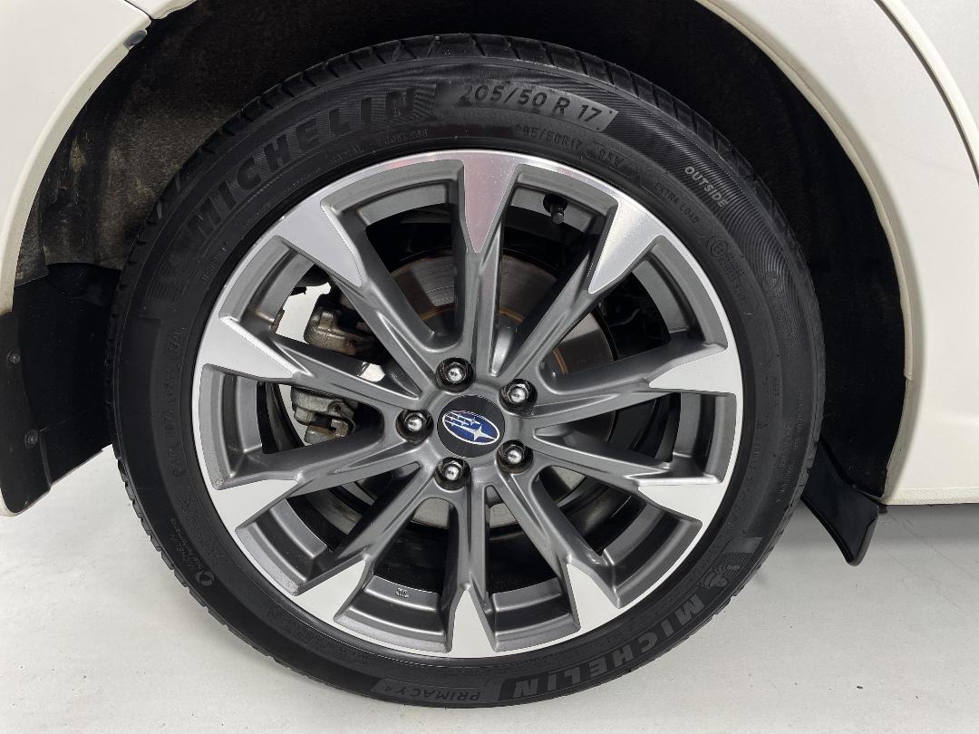 Photo '12' of Subaru Impreza