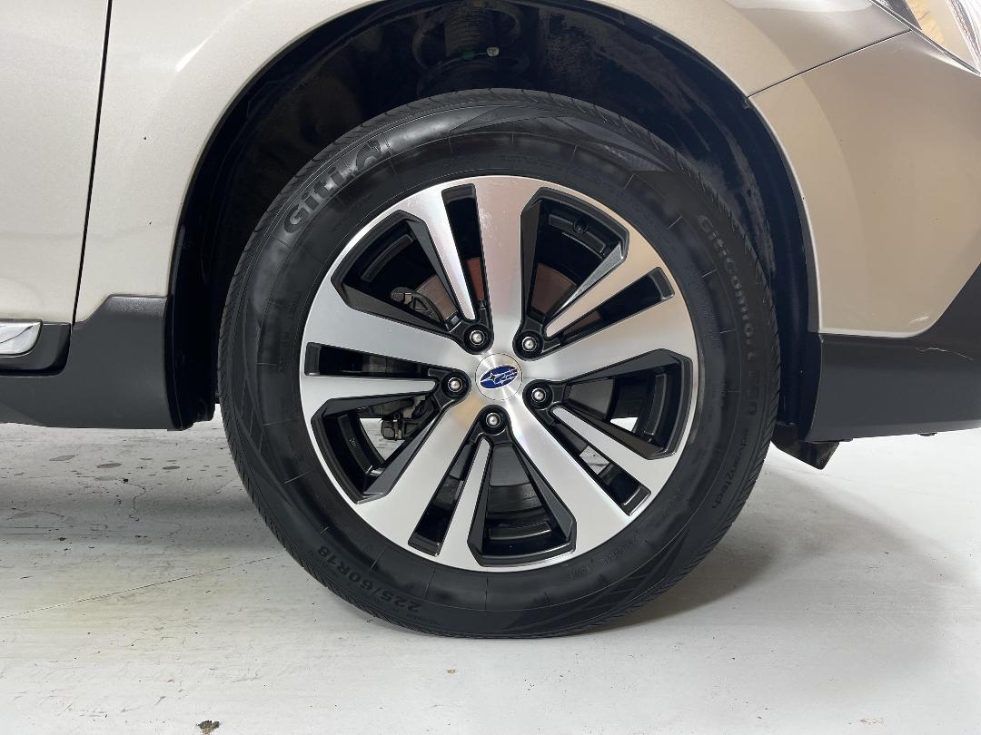 Photo '9' of Subaru Outback Photo '9' of Subaru Outback