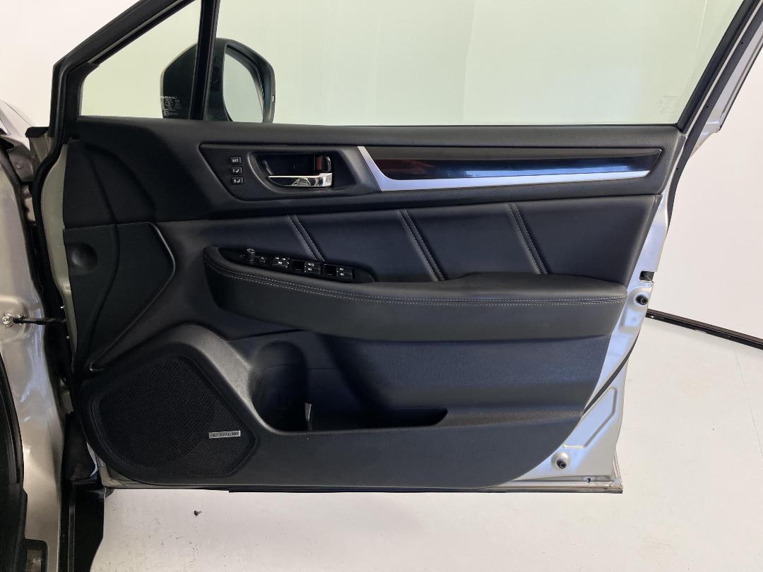 Photo '15' of Subaru Outback Photo '15' of Subaru Outback