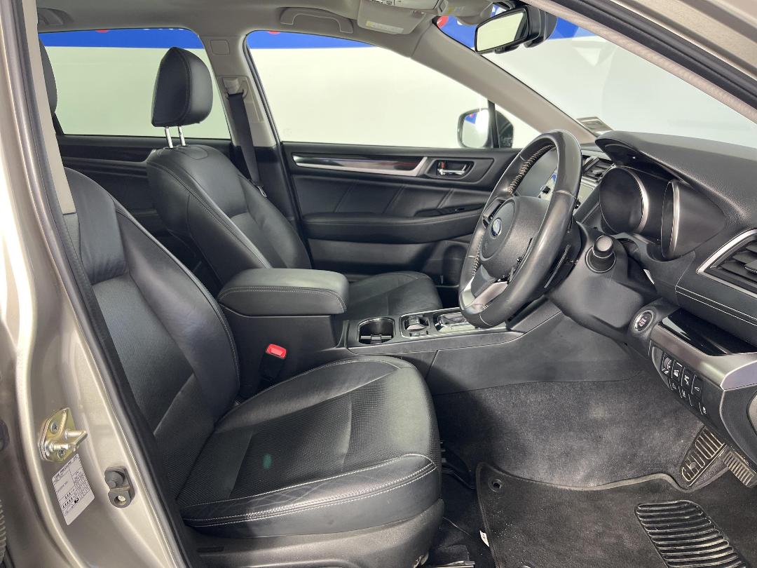 Photo '16' of Subaru Outback Photo '16' of Subaru Outback