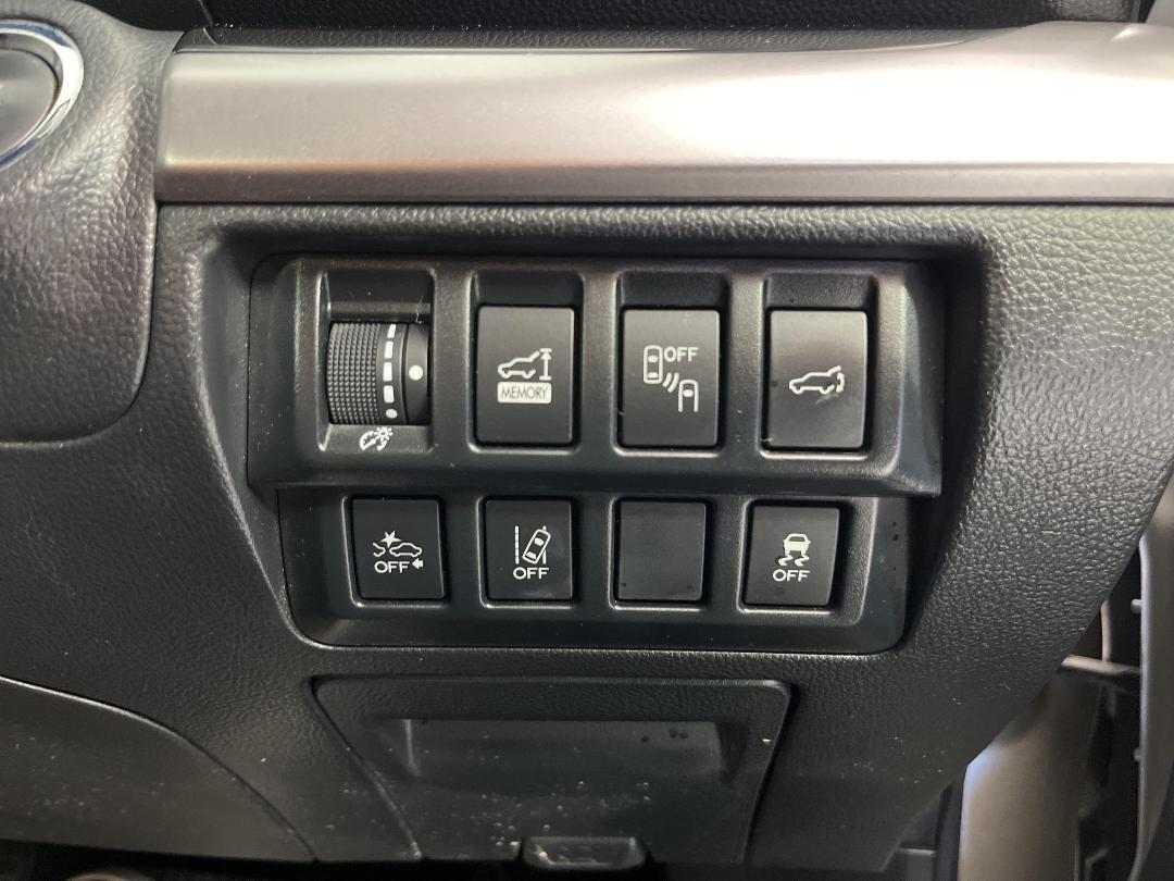 Photo '32' of Subaru Outback Photo '32' of Subaru Outback