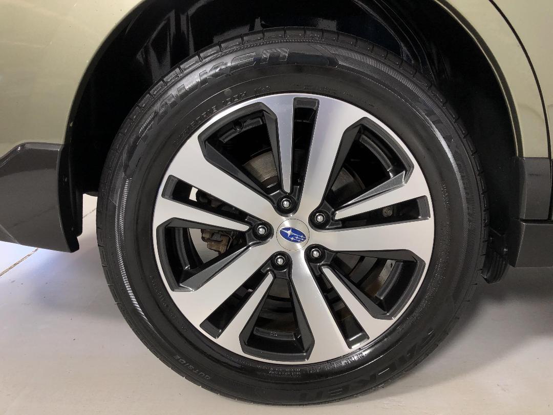 Photo '12' of Subaru Outback Photo '12' of Subaru Outback