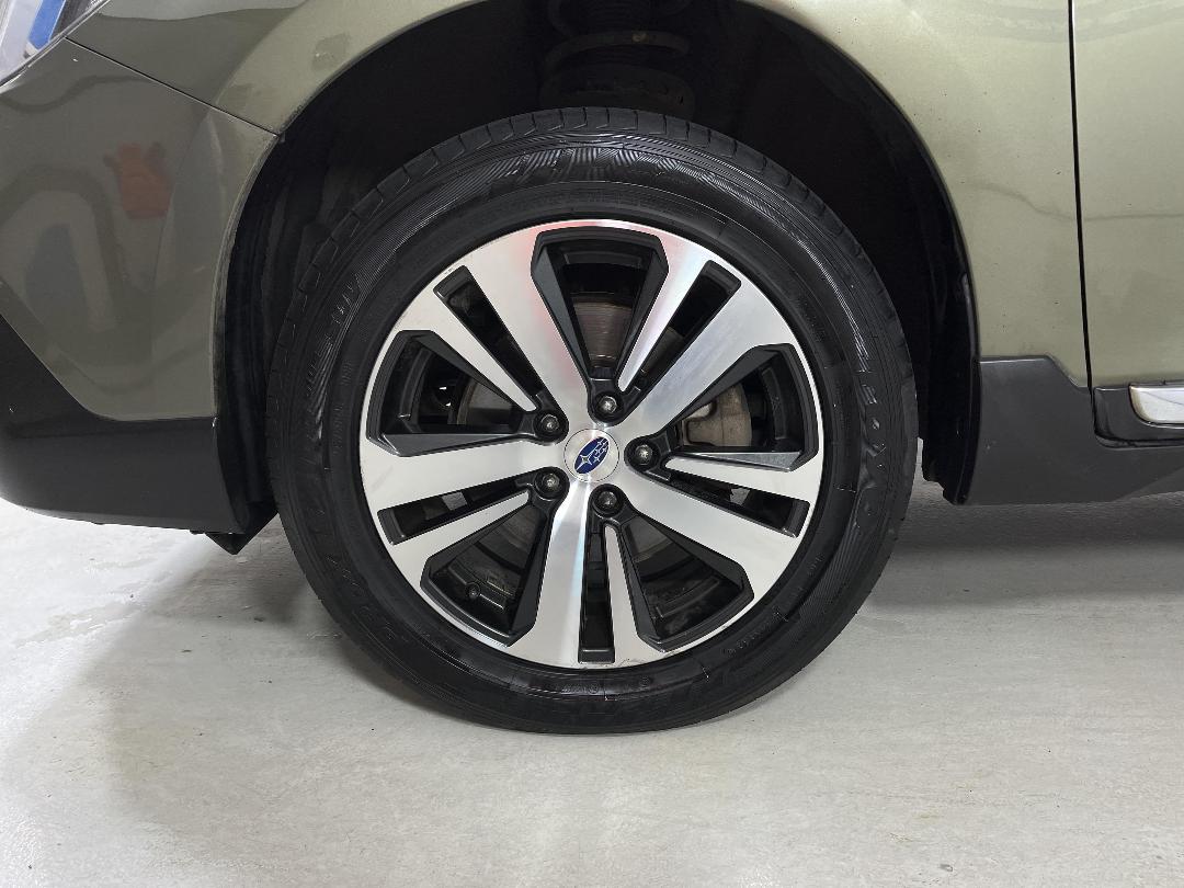 Photo '10' of Subaru Outback