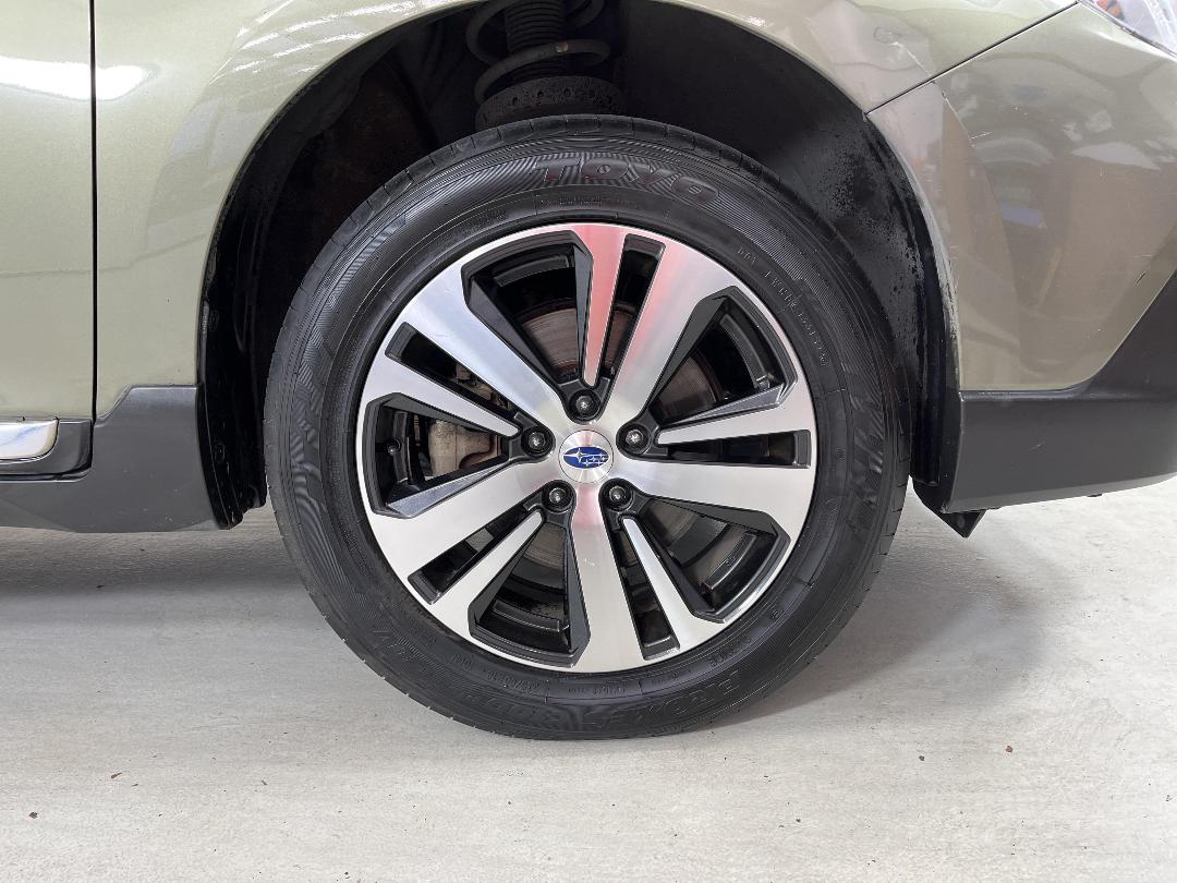 Photo '9' of Subaru Outback