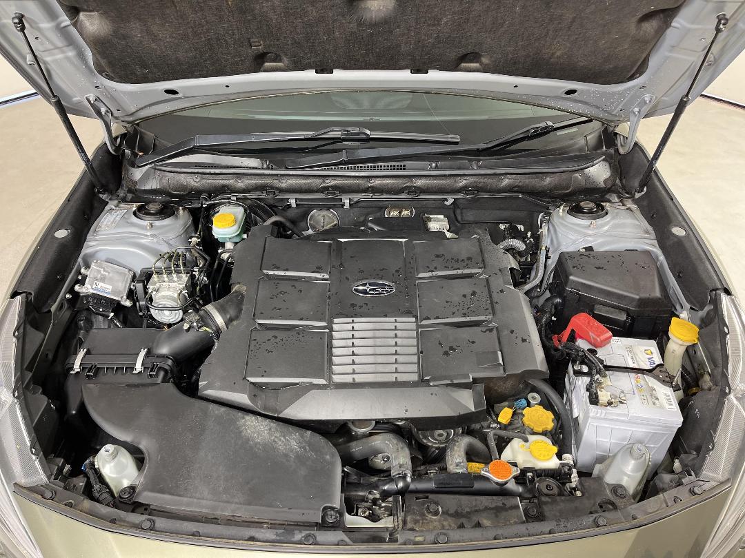 Photo '13' of Subaru Outback