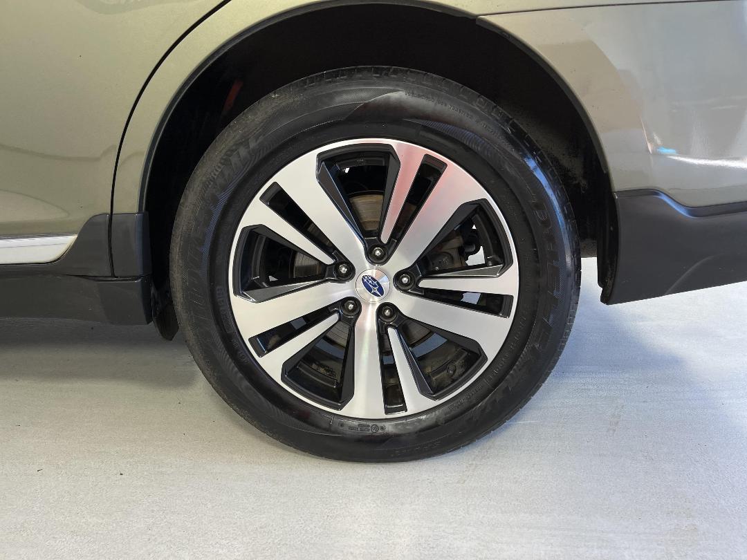 Photo '11' of Subaru Outback