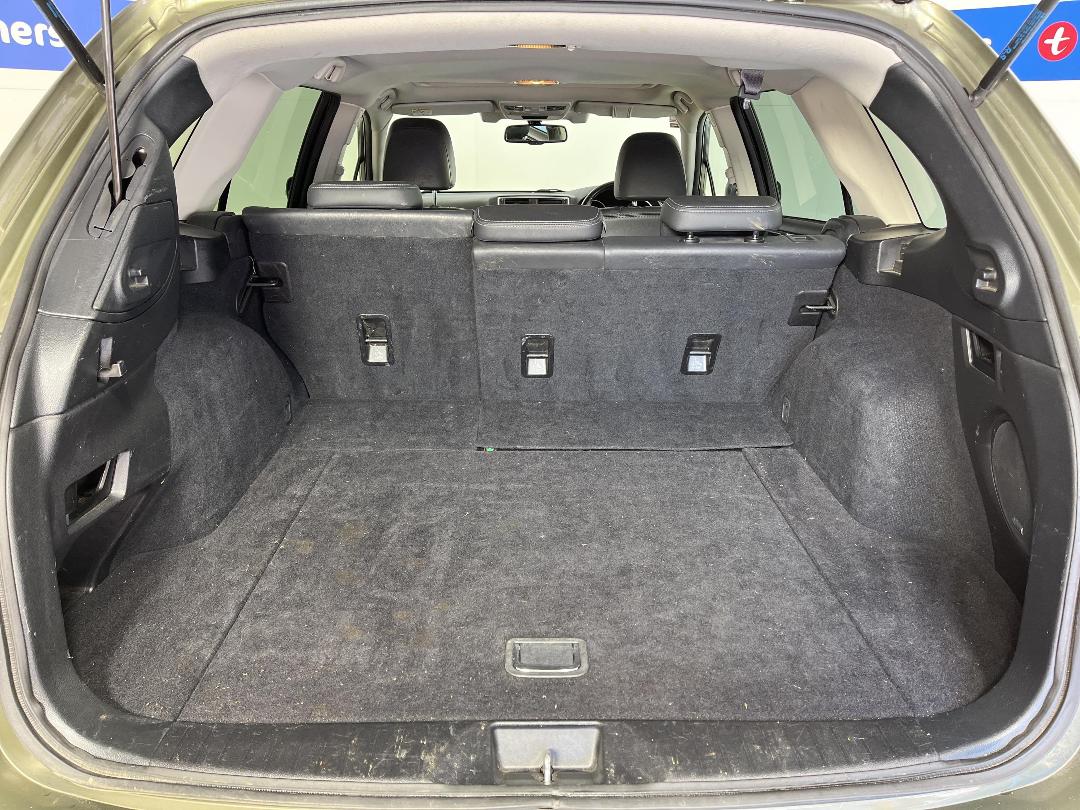 Photo '14' of Subaru Outback