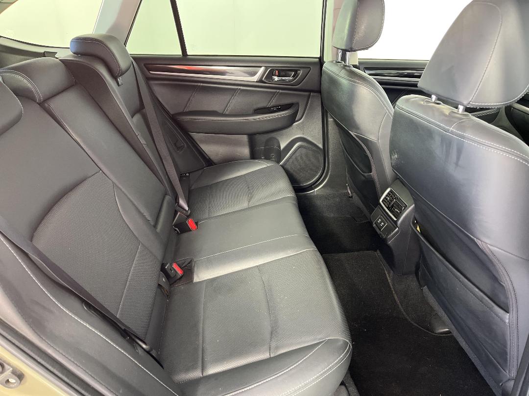 Photo '20' of Subaru Outback