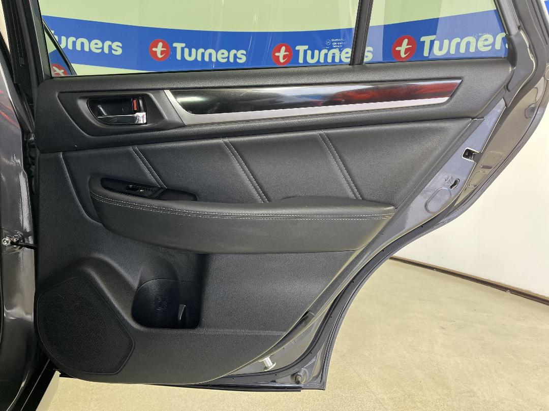 Photo '19' of Subaru Outback Photo '19' of Subaru Outback