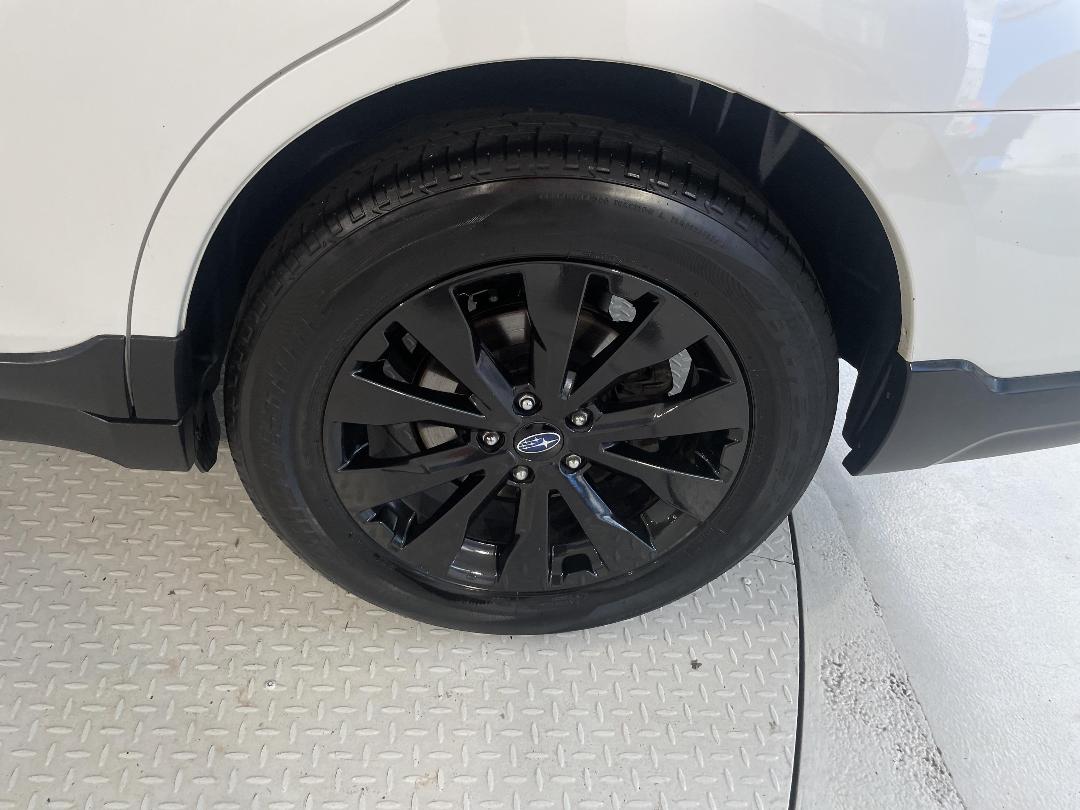 Photo '11' of Subaru Outback