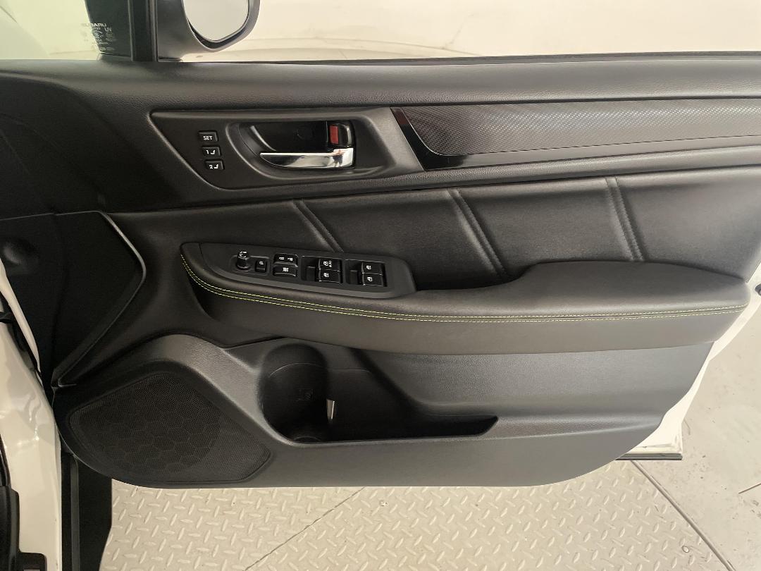 Photo '15' of Subaru Outback