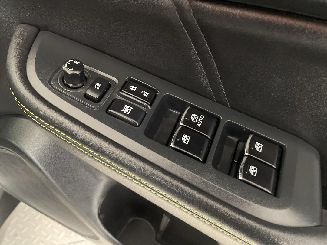 Photo '24' of Subaru Outback