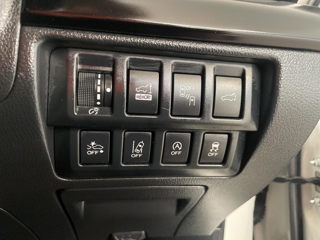 Photo '25' of Subaru Outback