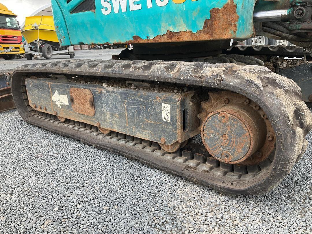 Photo '32' of SUNWARD SWE18UF Excavator