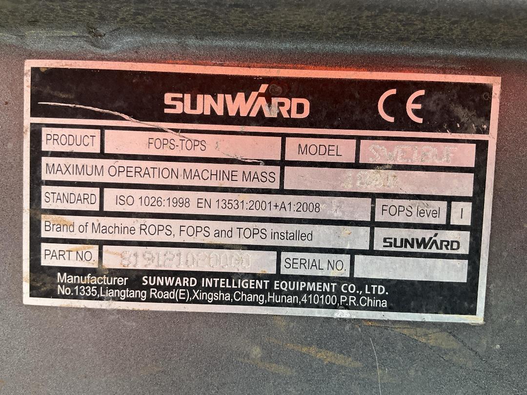 Photo '35' of SUNWARD SWE18UF Excavator