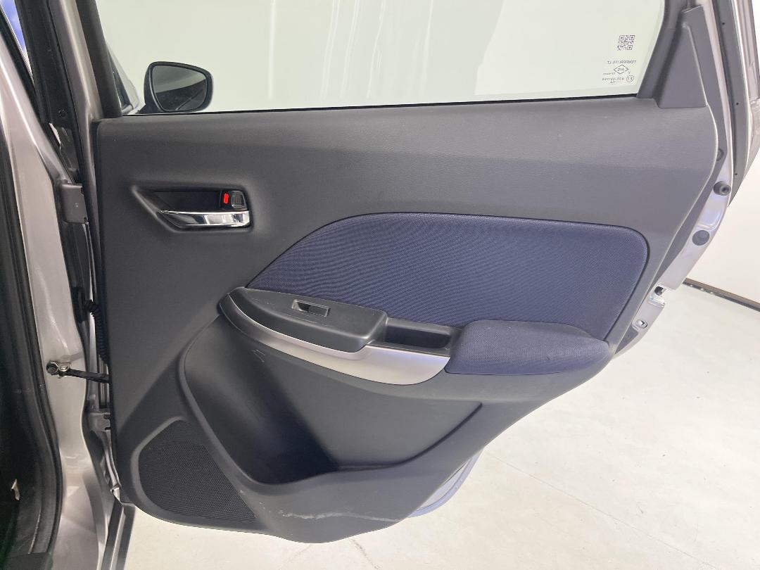 Photo '19' of Suzuki Baleno Photo '19' of Suzuki Baleno